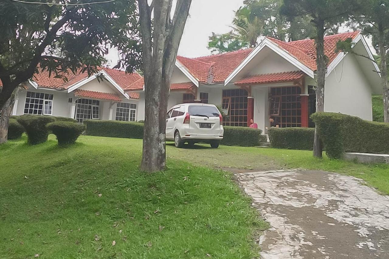Villa Getsemani Mitra Reddoorz Sangkanurip Ngoại thất bức ảnh
